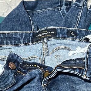 Lucky brand size 4/27 stretchy